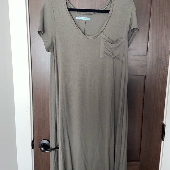 olive t-shirt dress - Picture 1 of 1